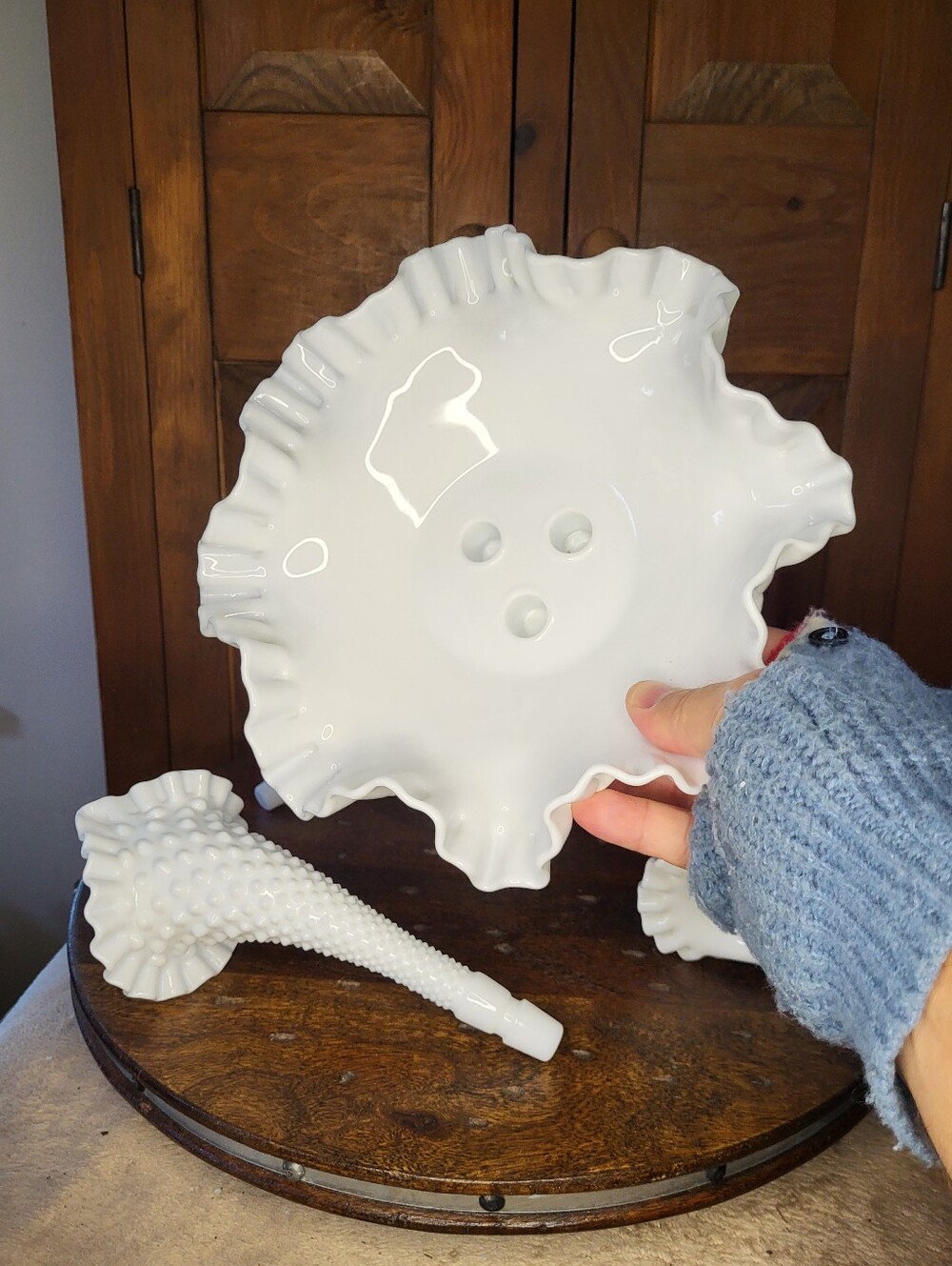 Fenton White Hobnail Milk Glass Epergne Centerpiece - Picture 11 of 12